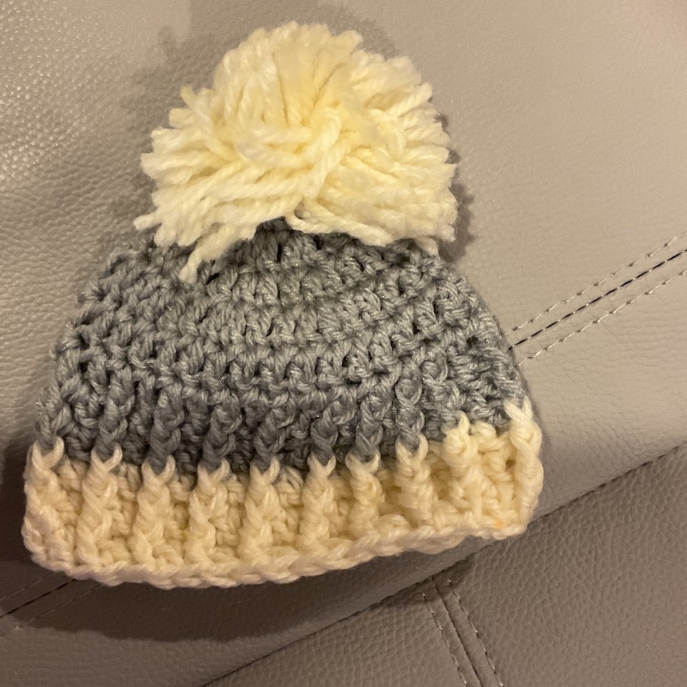Cozy Kids Pom-Pom Beanie